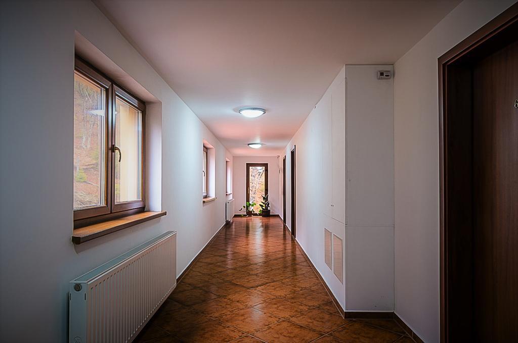 Hotel Panorama Pietrei Craiului Zărneşti Exterior foto
